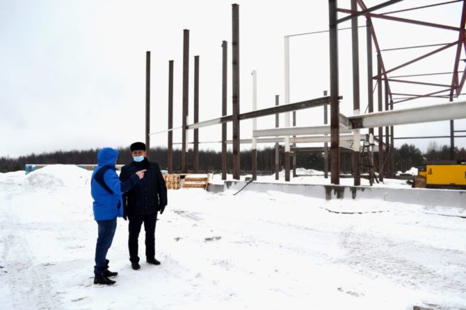 Работы по возведению соликамского ледового катка к концу февраля будут наполовину выполнены